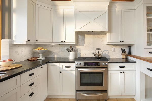 خریدار لوازم آشپزخانه