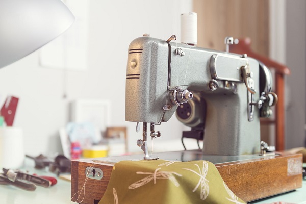چرخ خیاطی