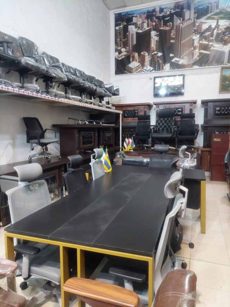 خریدار میز و صندلی اداری دست دوم